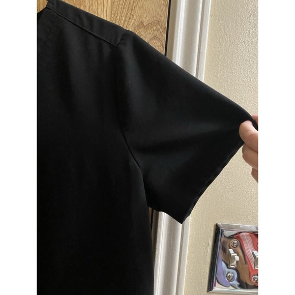 FIGS Technical Collection Casma 3 Pocket Women’s Scrub Top Black L FW1100 PO2453 - Picture 3 of 11